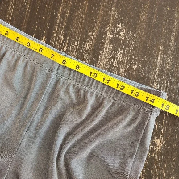 Chico's Traveler Pants Women's 1 M 8  Straight 30x29" Silver Gray Pull on Liquid - Picture 5 of 9